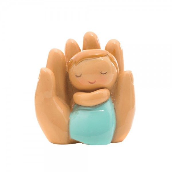 anjo-protector-bebe-deitado-na-mao
